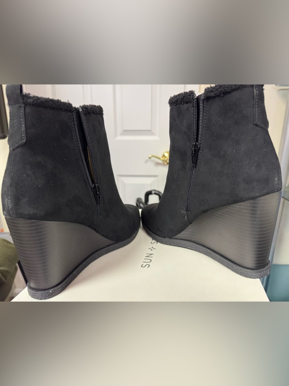 SUN + STONE Black Faux Fur Wedge Boots Size 11 Camillia Macy’s NEW $80 msrp - Picture 3 of 13